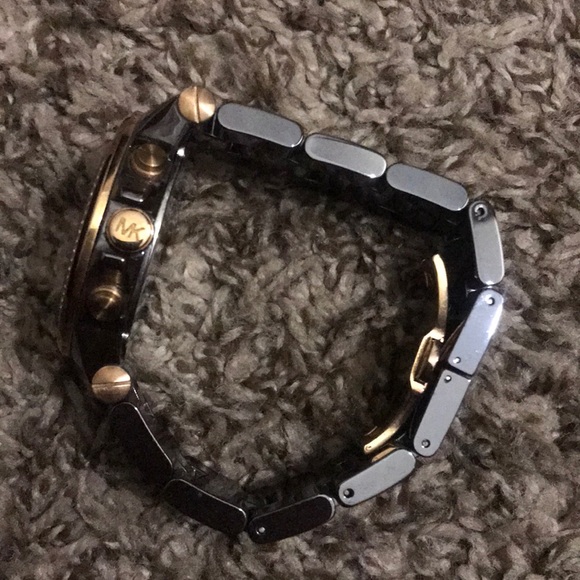 Michael kors watch - Picture 3 of 7